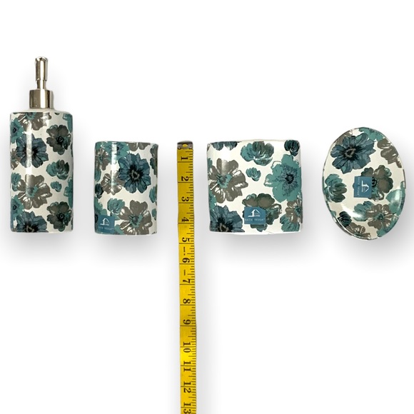 Floral Bath  Accessory Ceramic Set Sun Splash Collection White Blue 4 Piece Set - Picture 5 of 9